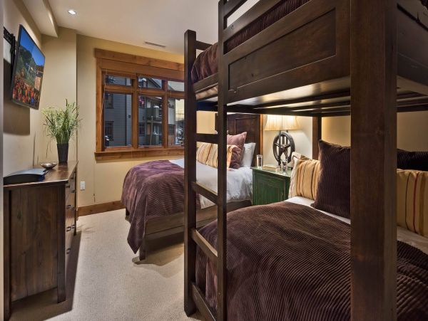 Ski In/Ski Out Four Bedroom Condo in Steamboat Springs