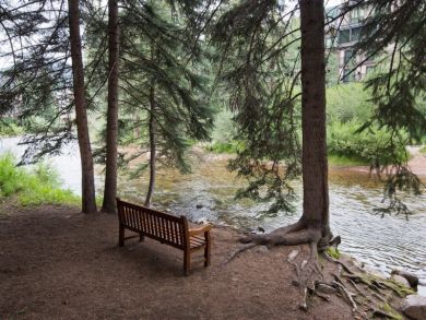 Vail Village  Vacation Condo Sleeps Four Guests