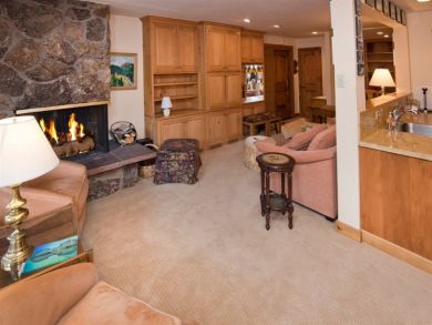Vail Village  Vacation Condo Sleeps Four Guests