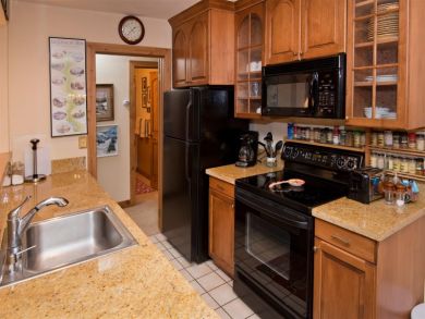 Vail Village  Vacation Condo Sleeps Four Guests