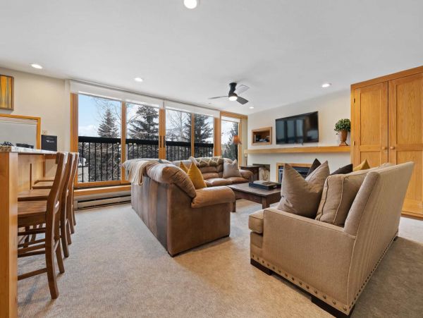 Luxury Vail Condo with Fireplace, Hot Tubs, and Ski Storage