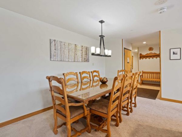 Luxury Vail Condo with Fireplace, Hot Tubs, and Ski Storage