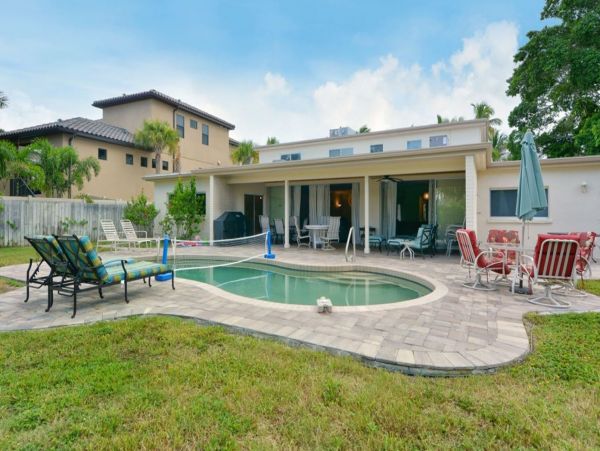 Lido Key 5 Bedroom Vacation Home + 1 Bedroom Apartment