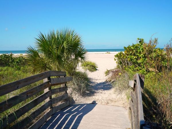 Lido Key 5 Bedroom Vacation Home + 1 Bedroom Apartment