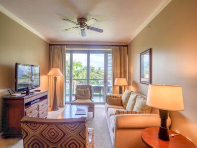 Kaanapali Ocean Front One Bedroom Plus Den Rental Condo