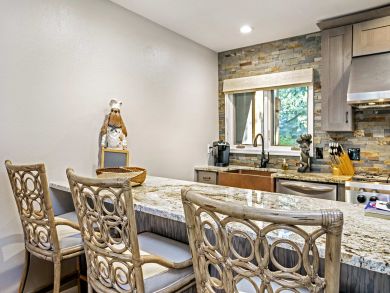 Aspen Condo 927296