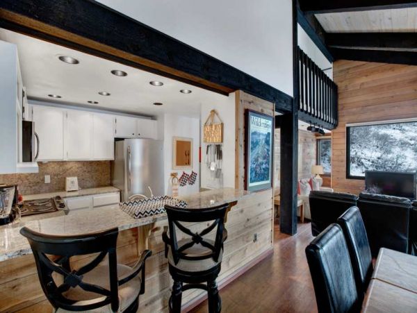 Three Bedroom Condo in Snowmass with Private Deck