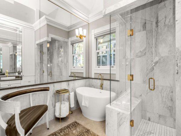 Luxury 5-Bedroom Mountain Retreat in Aspen's West End