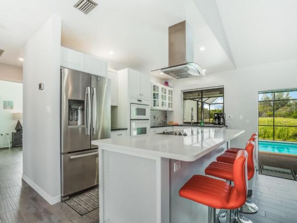 Cape Coral Family Vacation Home With Screened In Pool