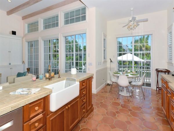 Sarasota Luxury Vacation Rental Home Three Bedrooms