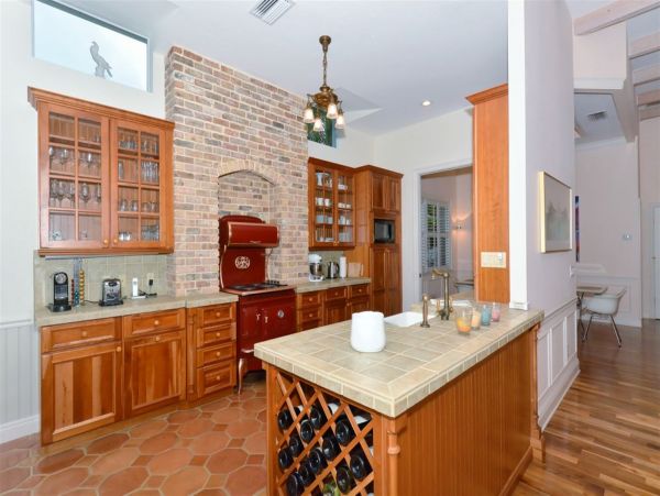 Sarasota Luxury Vacation Rental Home Three Bedrooms