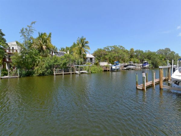 Sarasota Luxury Vacation Rental Home Three Bedrooms