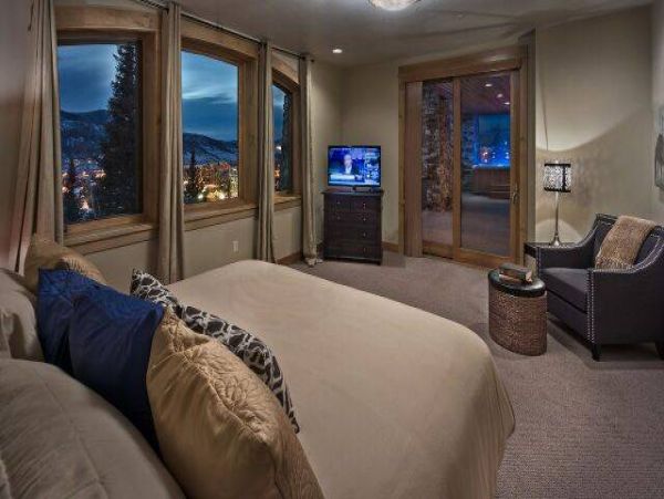On Call Ski Shuttle Access to Steamboat Springs