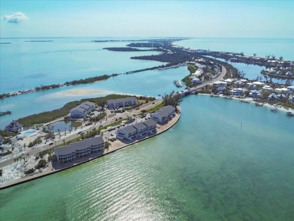 Boca Grande Two Bedroom Vacation Condo Rental on Beach
