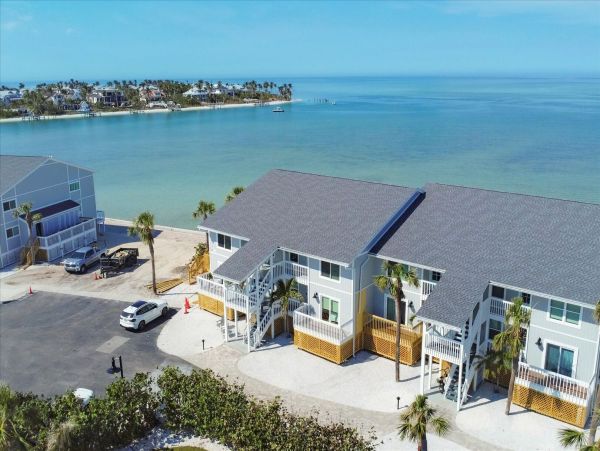 Boca Grande Two Bedroom Vacation Condo Rental on Beach