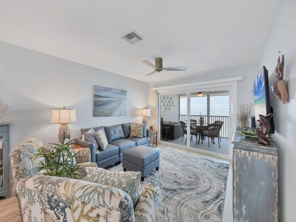 Boca Grande Two Bedroom Vacation Condo Rental on Beach