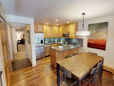 Vail Vacation Condo Sleeps Six Guests