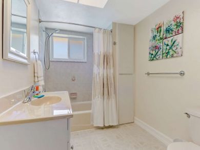 Waterfront 3 Bedroom Pool Home with View of Canal and River
