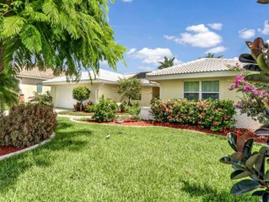 Waterfront 3 Bedroom Pool Home with View of Canal and River