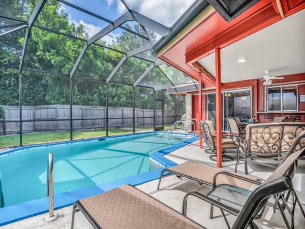Marco Island Vacation Rental Sleeps Eight Guests