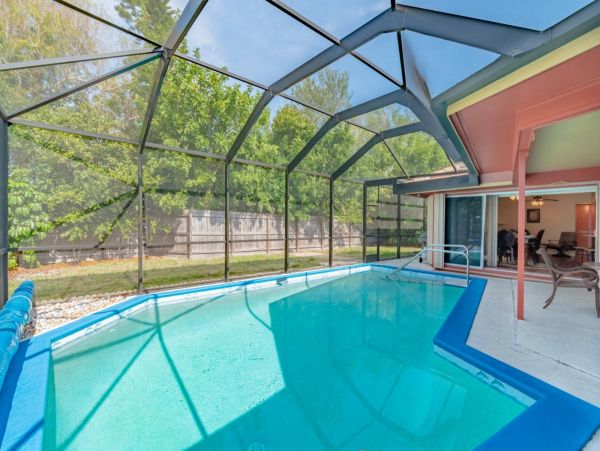 Marco Island Vacation Rental Sleeps Eight Guests