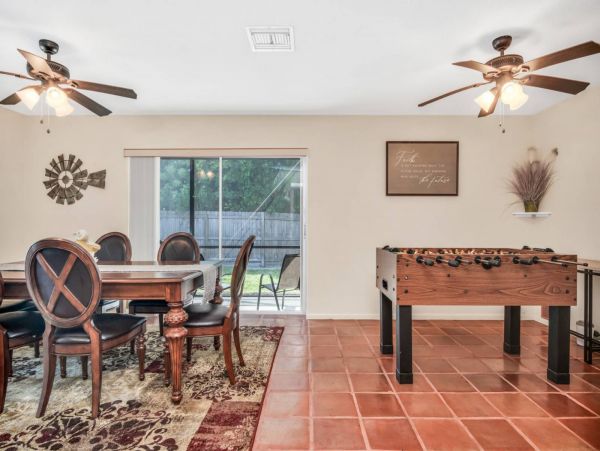 Marco Island Vacation Rental Sleeps Eight Guests