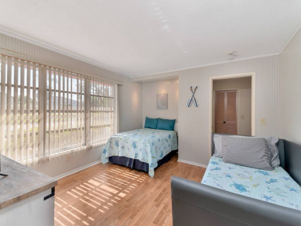 Marco Island Vacation Rental Sleeps Eight Guests
