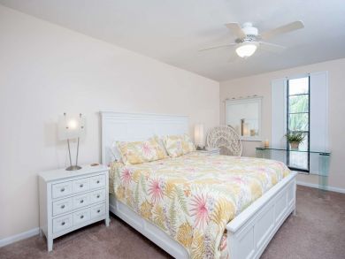 Sanibel Two Bedroom Walk to Beach Rental Condo