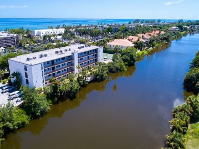 Sanibel Two Bedroom Walk to Beach Rental Condo