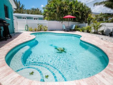 Holmes Beach 3 Bedroom Rental Cottage