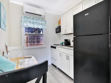 Indian Rocks Walk to Beach 6 Bedroom Vacation Rental