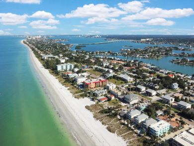 Indian Rocks Walk to Beach 6 Bedroom Vacation Rental