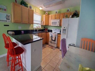 Four BedroomsWalk to Beach Vacation Duplex in Bradenton