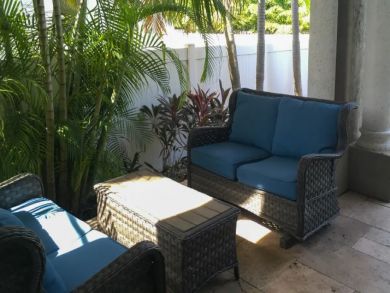 Hollywood 4 Bedroom Vacation Home with Private Pool
