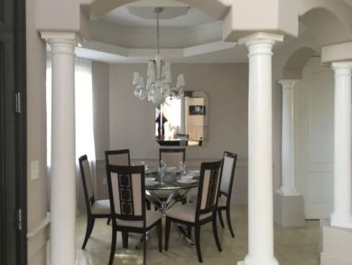 Hollywood 4 Bedroom Vacation Home with Private Pool