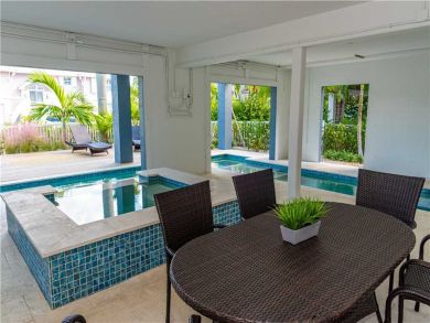 Bradenton Beach Vacation Home Sleeps 10 Guests Water Views
