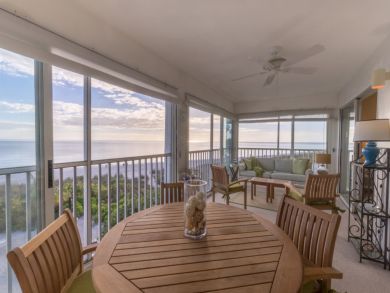 Sanibel Vacation Condo Sleeps Four Guests