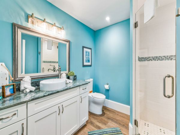 Holmes Beach Four Bedroom Vacation Pool Home Sleeps 8