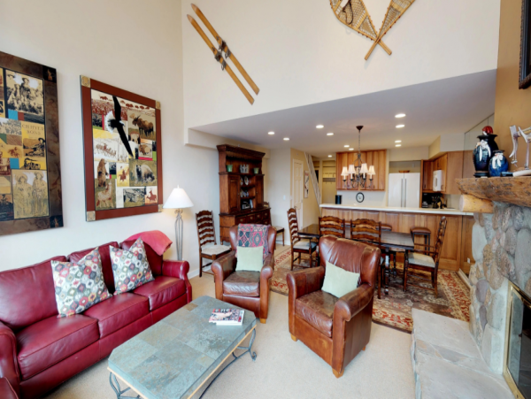 Great Value Vail Four Bedroom Vacation Condo Walk to Lifts