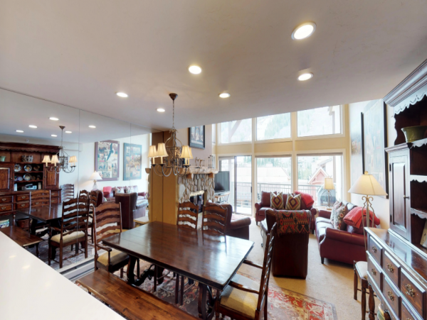 Great Value Vail Four Bedroom Vacation Condo Walk to Lifts