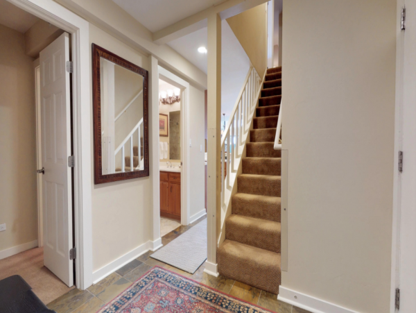 Great Value Vail Four Bedroom Vacation Condo Walk to Lifts