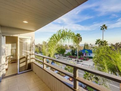 Luxury Four Bedroom Vacation Home in Pacific Beach Luxury Four Bedroom Vacation Home in Pacific Beach