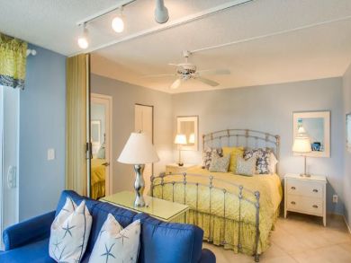 1 Studio Bonita Springs Vacation Condo Sleeps Four Guests