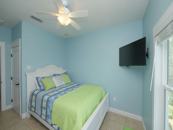 Anna Maria Island Vacation Home Sleeps Eight Guests