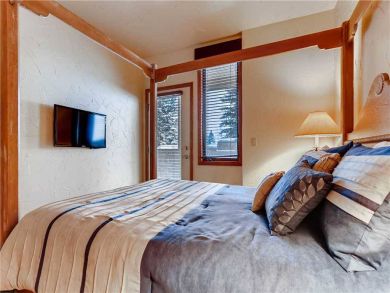 Vail Vacation Condo Sleeps Eight Guests