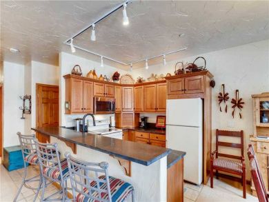 Vail Vacation Condo Sleeps Eight Guests