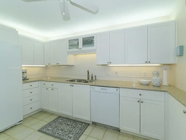 Longboat Key Private Beach Rental with Pool & Tennis Court