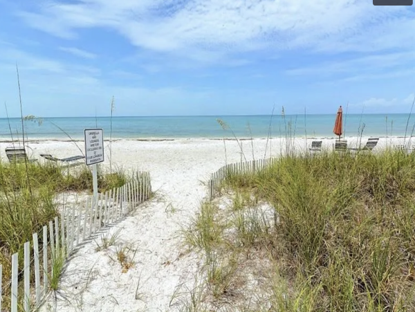 Longboat Key Private Beach Rental with Pool & Tennis Court