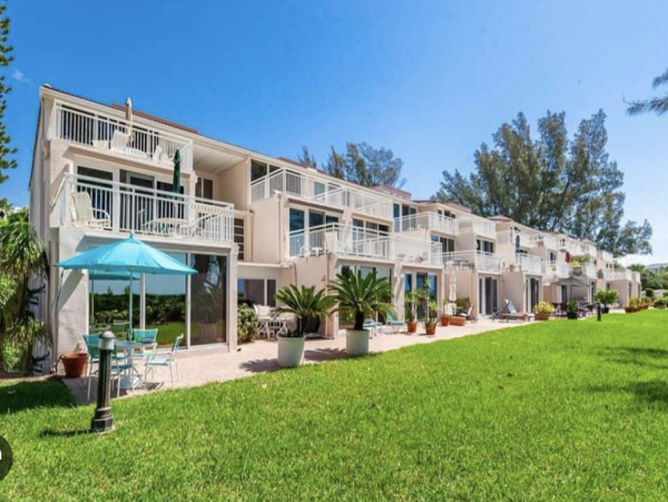 Longboat Key Private Beach Rental with Pool & Tennis Court