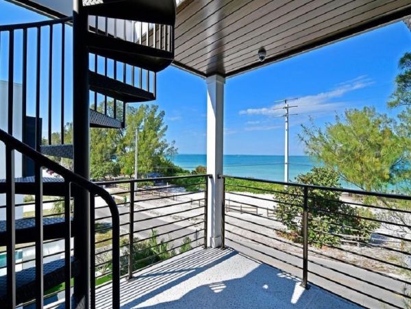 The Ultimate Anna Maria Vacation Residence Private Pool